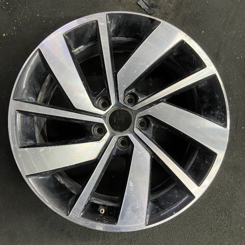 18″ JETTA GLI 19-21 18×7.5 alloy 5 double spoke machined face with pockets Original OEM Wheel Rim
