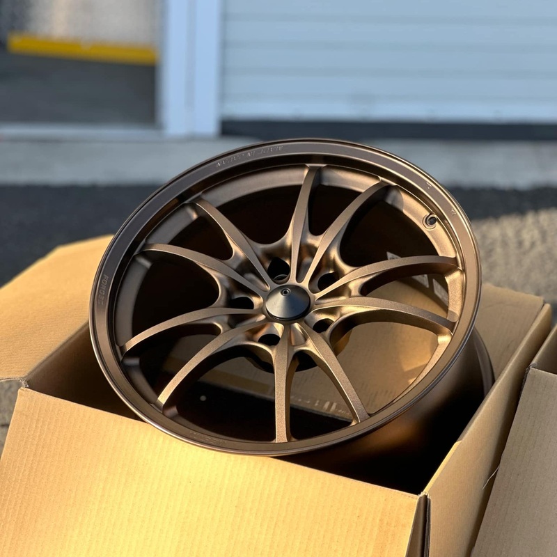 Mugen MF10 18×9.5 +45 5×120 Bronze (SET)