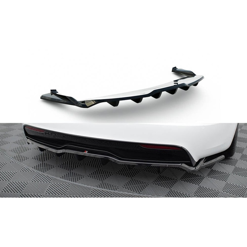 Maxton Design Central Rear Splitter – (With Vertical Bars) V.2 – Tesla Model S Plaid Mk1 Facelift