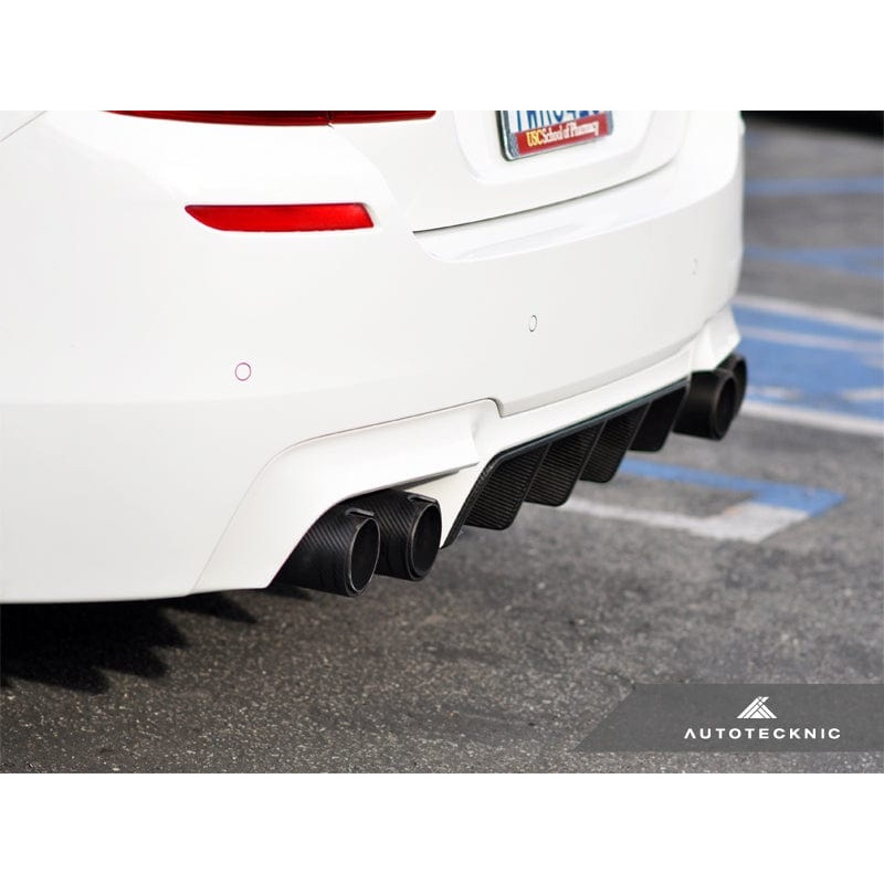 AutoTecknic Dry Carbon Competition Center Diffuser – F10 M5