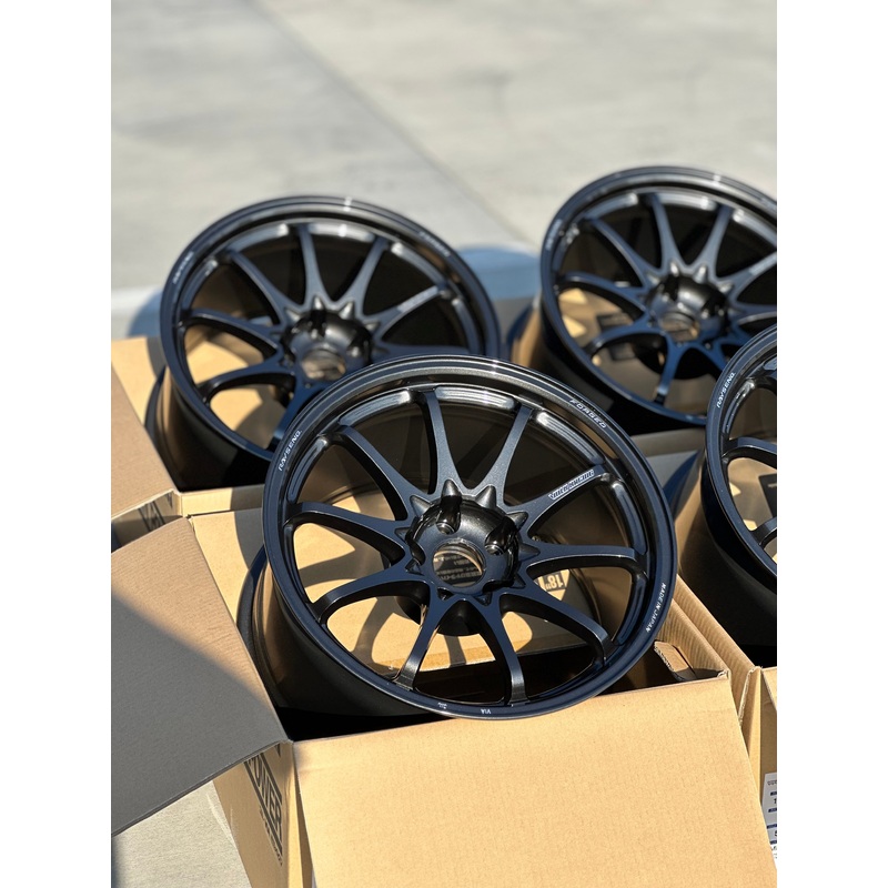 Volk Racing CE28N-Plus 18×10.5 +34 5×112 Diamond Dark Gunmetal (SET)