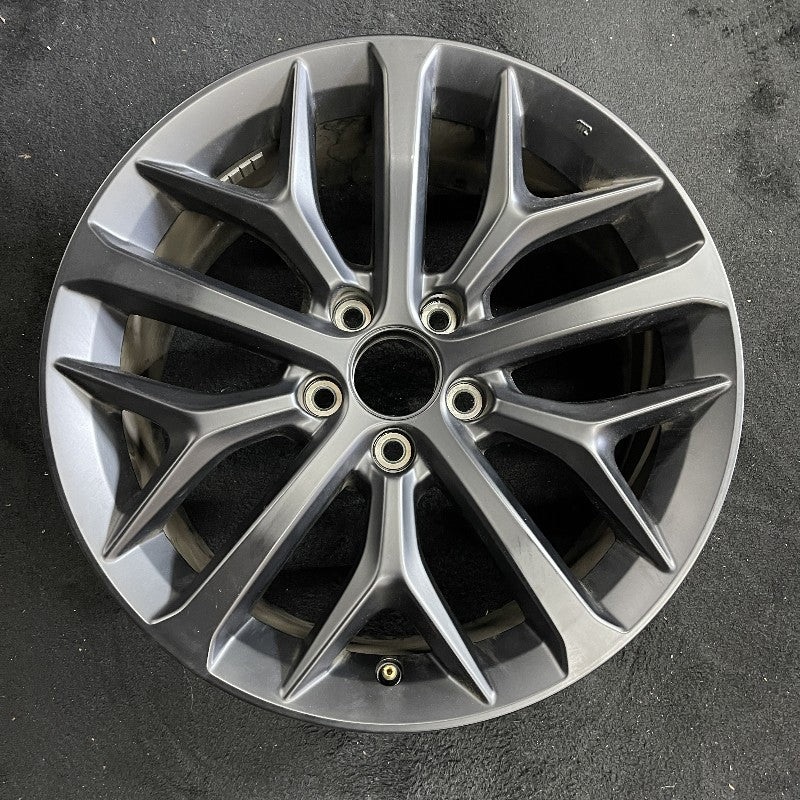 18″ CIVIC 20-21 18×8 alloy w/o outer red accent; Y spoke design w/o machined face Original OEM Wheel Rim