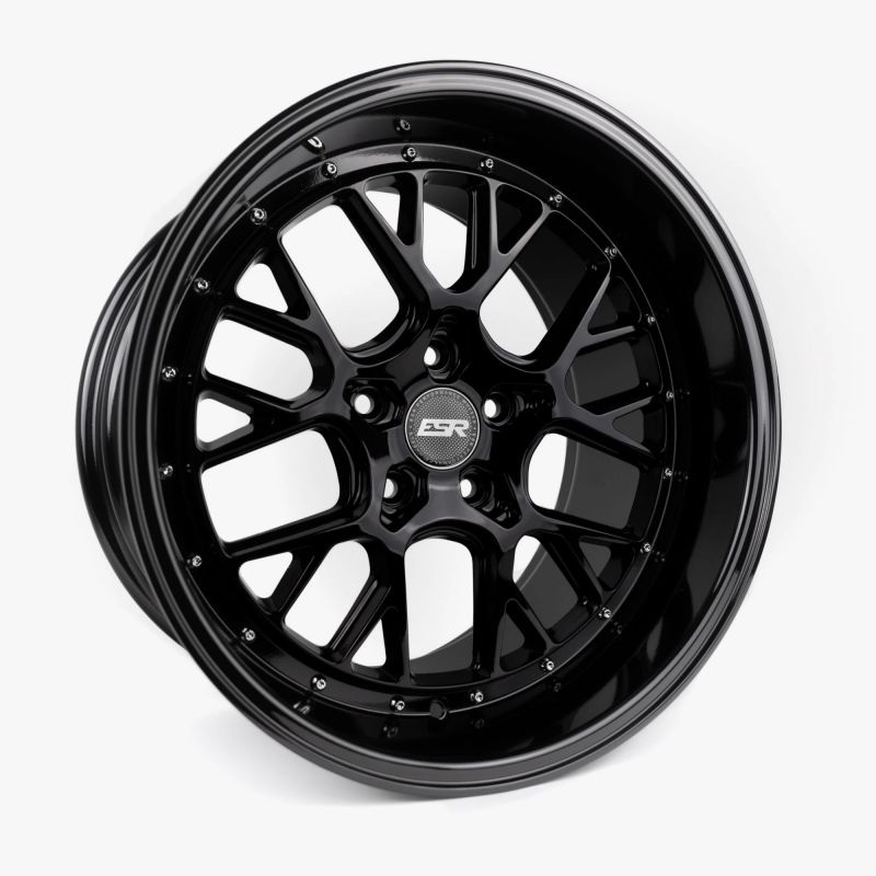 ESR CS11 18×9.5 5×114.3 +35 Gloss Black Wheel – Universal