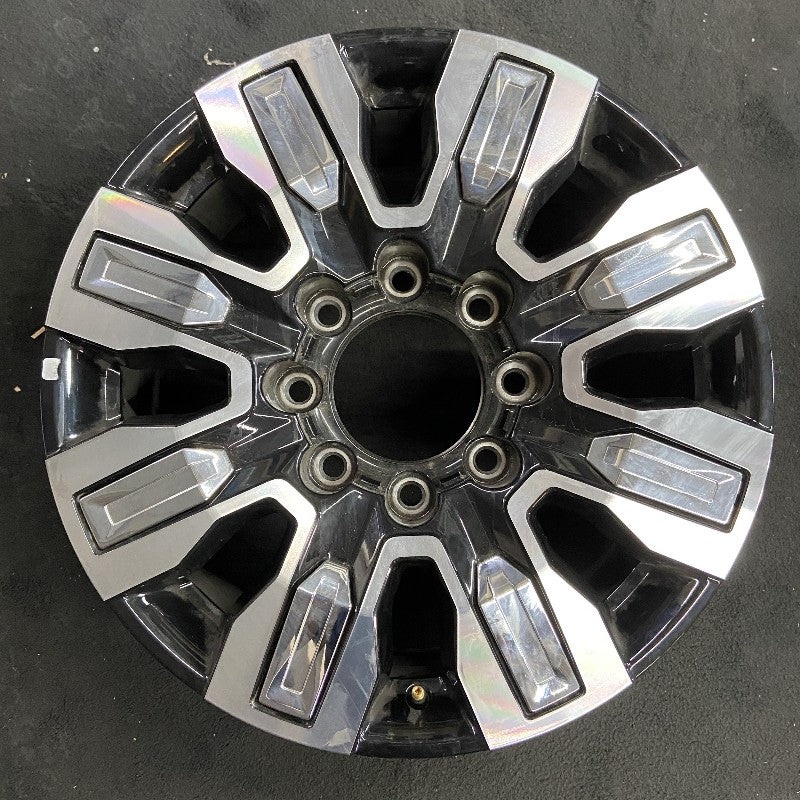 20″ SIERRA 2500 PICKUP 24 20×8.5 8 spoke raised spoke machined with black pockets chrome inserts opt Q7F Original OEM Wheel Rim